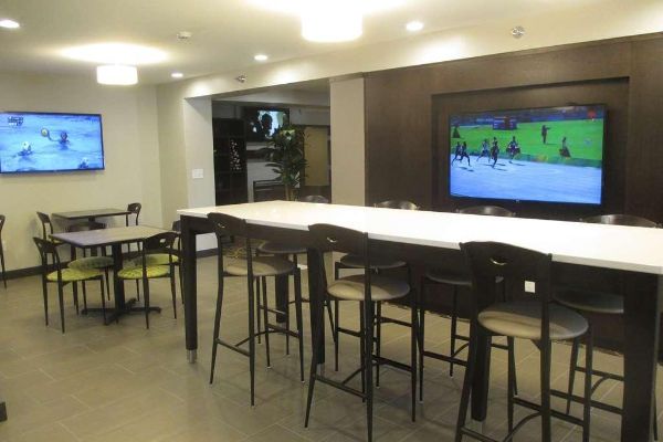BEST WESTERN HARVEST INN AND S (Grand Forks)
